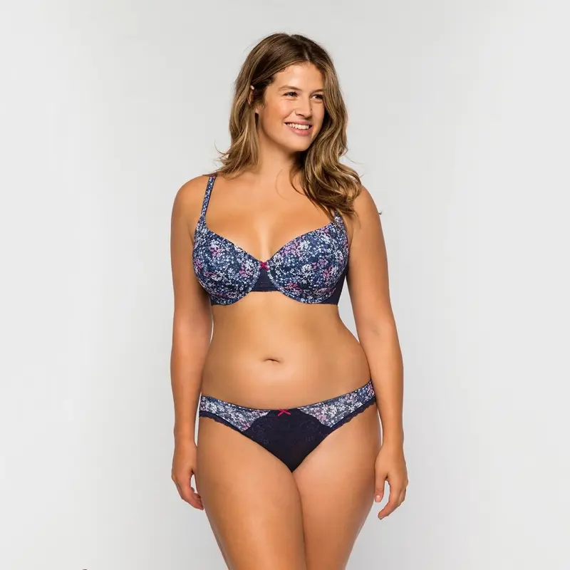 Curve BH Monia blaue Blümchen C-G Cups